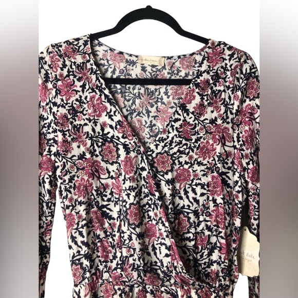 NEW Altar’d State Long Sleeve Floral Printed Romper Size Medium - Picture 4 of 9